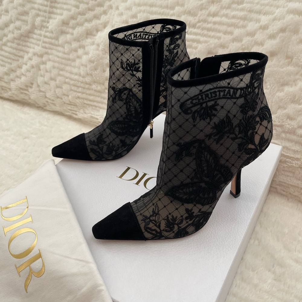 Brandnew and Never Worn Dior Black Floral Lace Boots